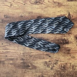 Men's tie by Don Loper Beverly Hills